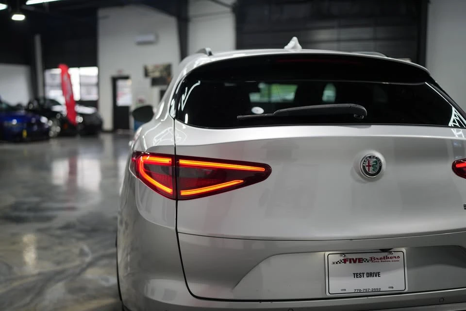 2018 Alfa Romeo Stelvio - Image 12 of 20