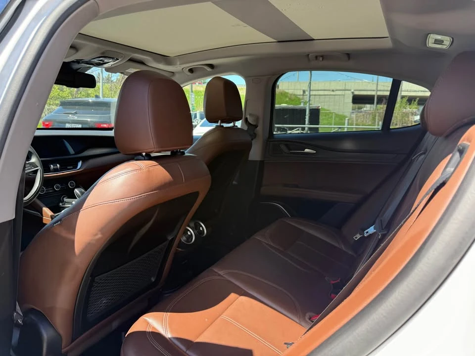 2018 Alfa Romeo Stelvio - Image 15 of 16