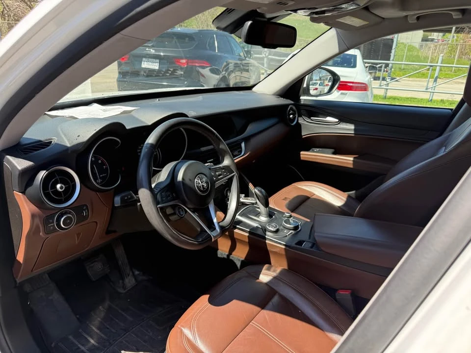 2018 Alfa Romeo Stelvio - Image 11 of 16