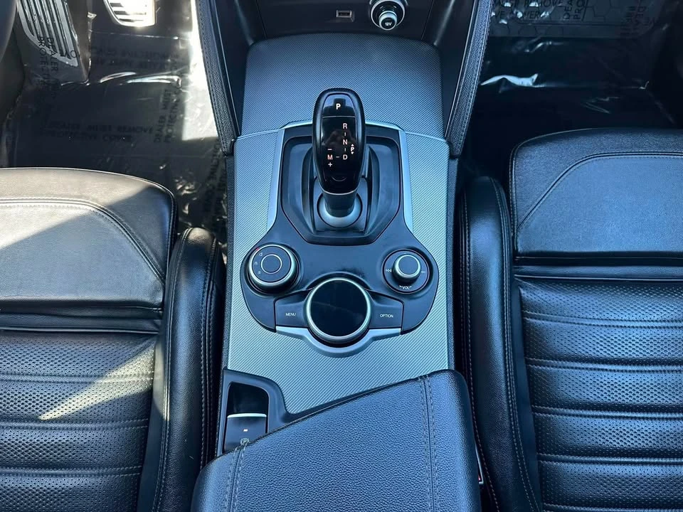 2018 Alfa Romeo Stelvio - Image 16 of 20