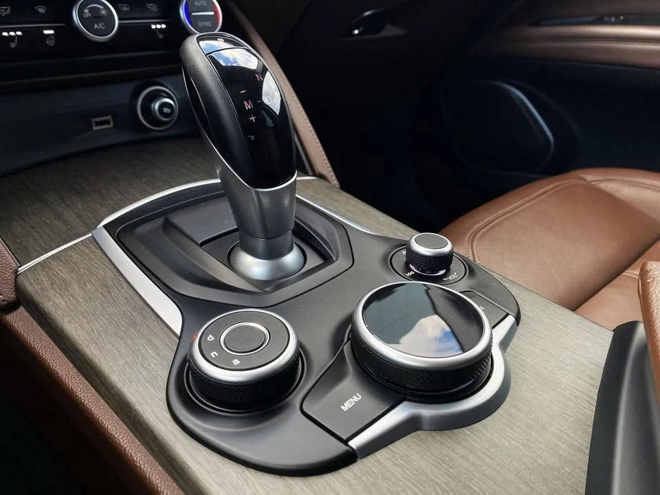 2018 Alfa Romeo Stelvio - Image 18 of 18
