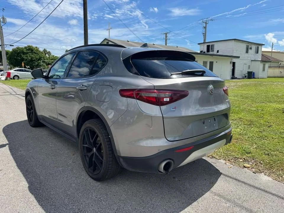 2018 Alfa Romeo Stelvio - Image 6 of 14