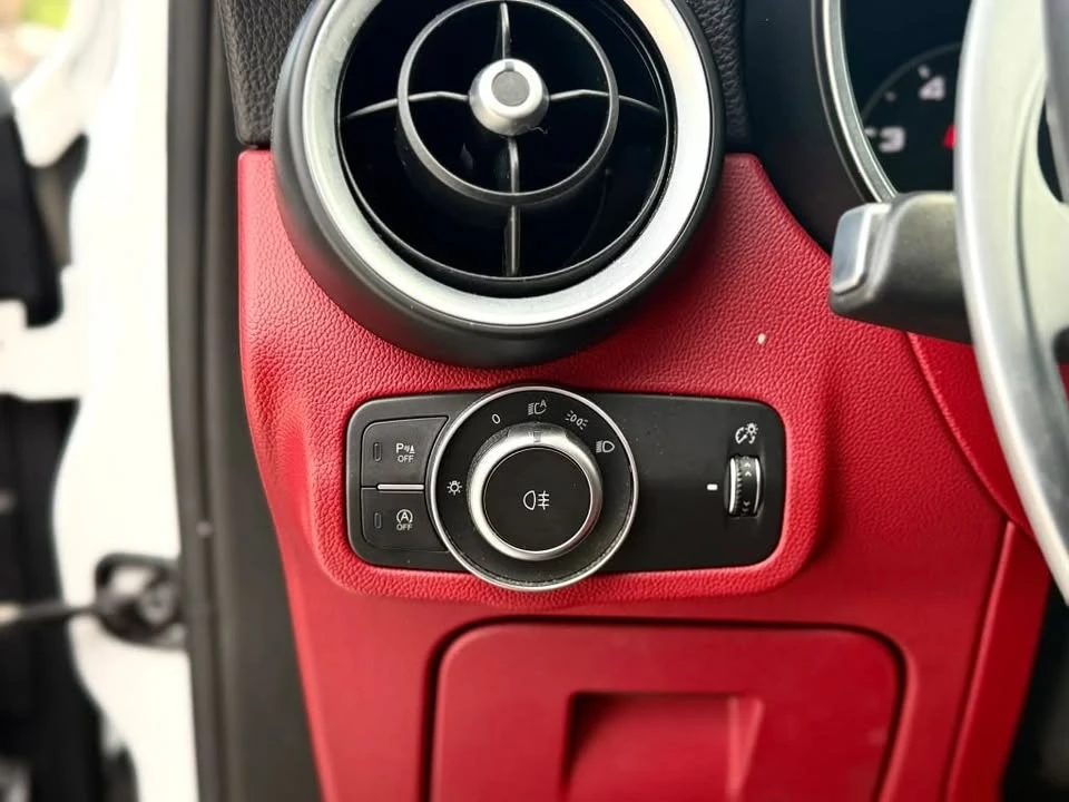 2018 Alfa Romeo Stelvio - Image 12 of 20