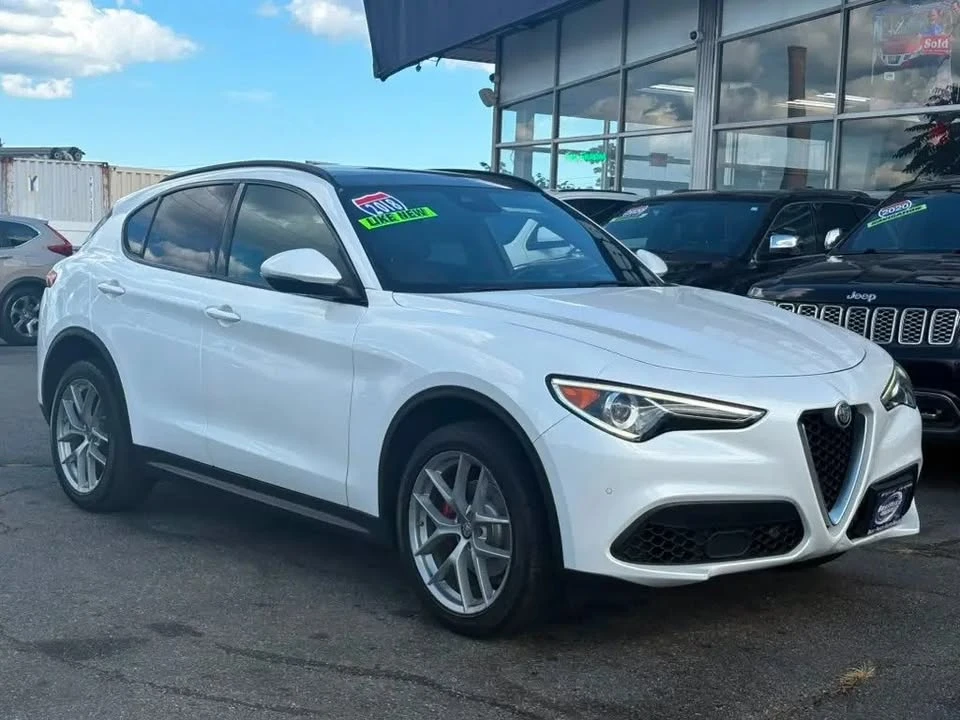 2018 Alfa Romeo Stelvio - Image 2 of 18