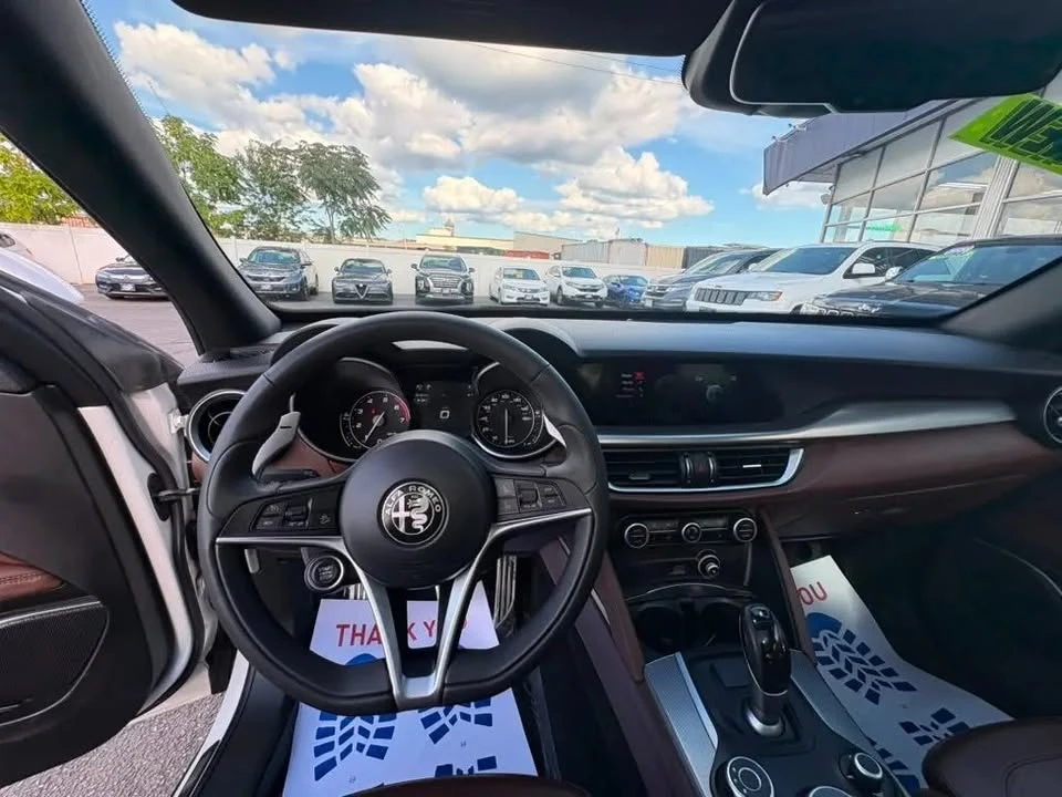 2018 Alfa Romeo Stelvio - Image 9 of 18
