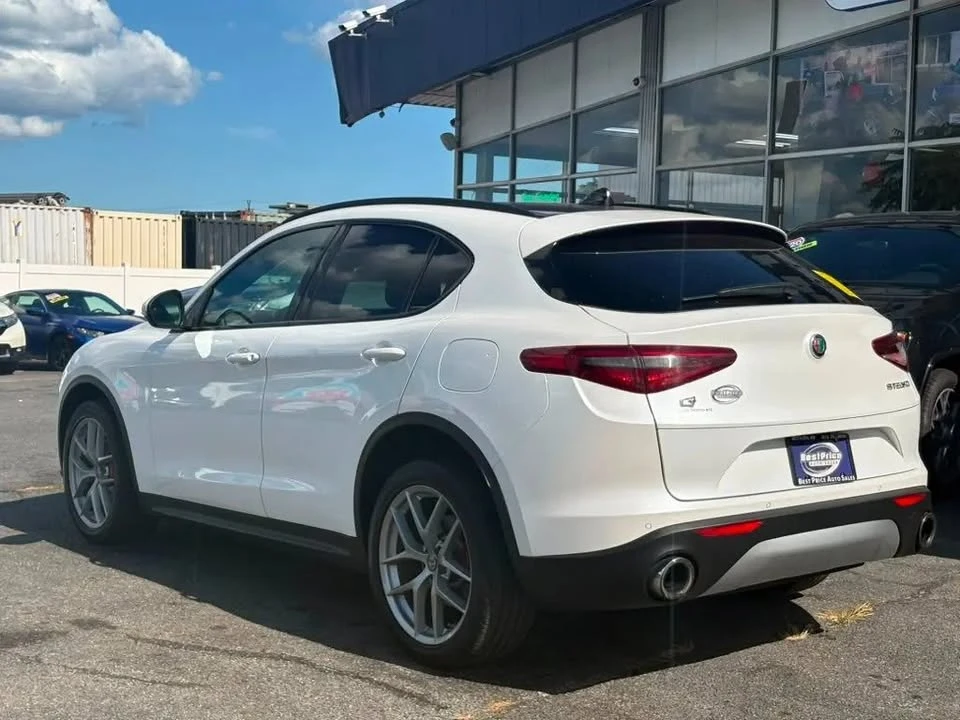 2018 Alfa Romeo Stelvio - Image 5 of 18
