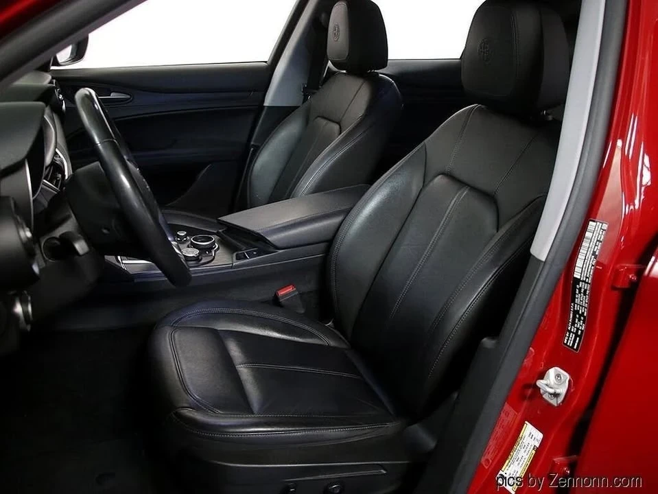 2018 Alfa Romeo Stelvio - Image 11 of 20