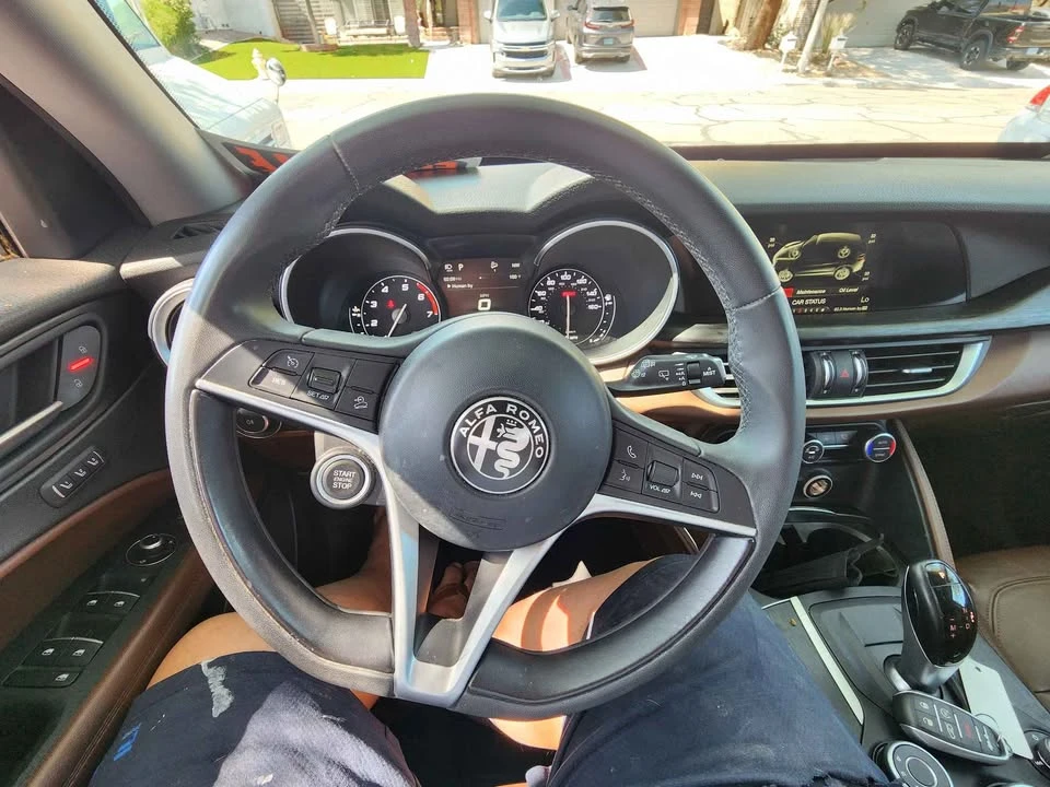 2018 Alfa Romeo Stelvio - Image 9 of 12
