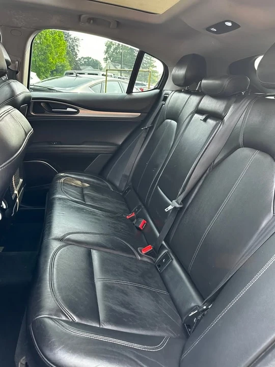 2018 Alfa Romeo Stelvio - Image 8 of 12