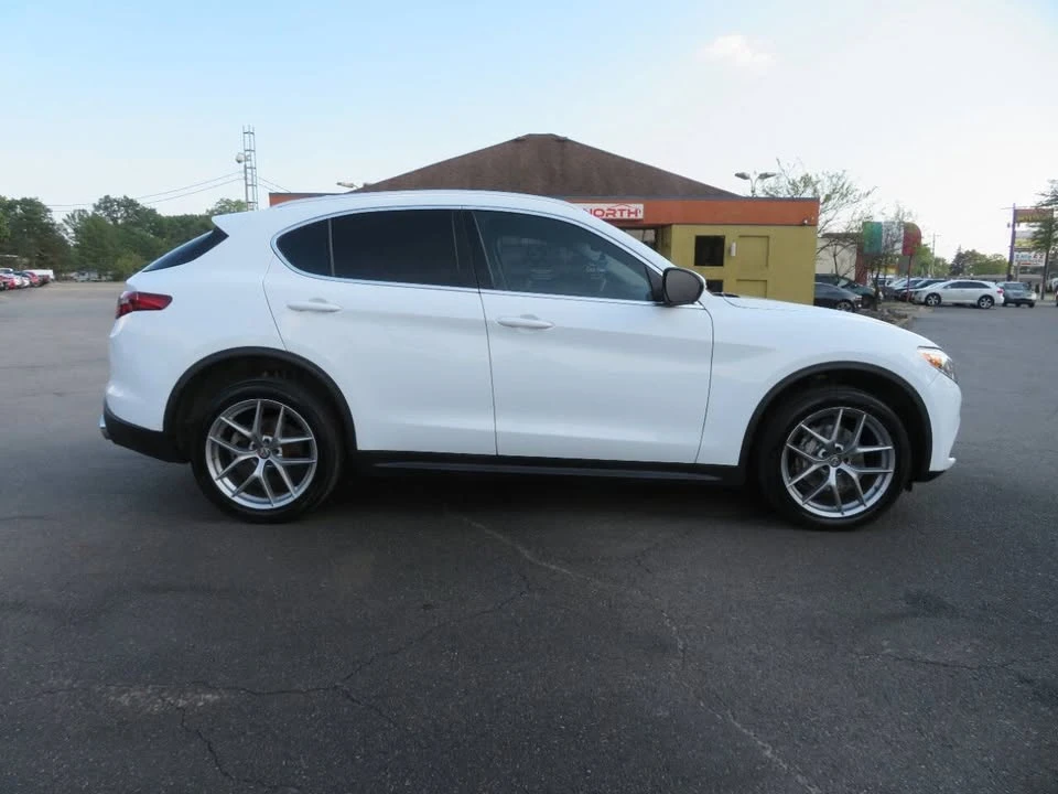 2018 Alfa Romeo Stelvio - Image 4 of 20