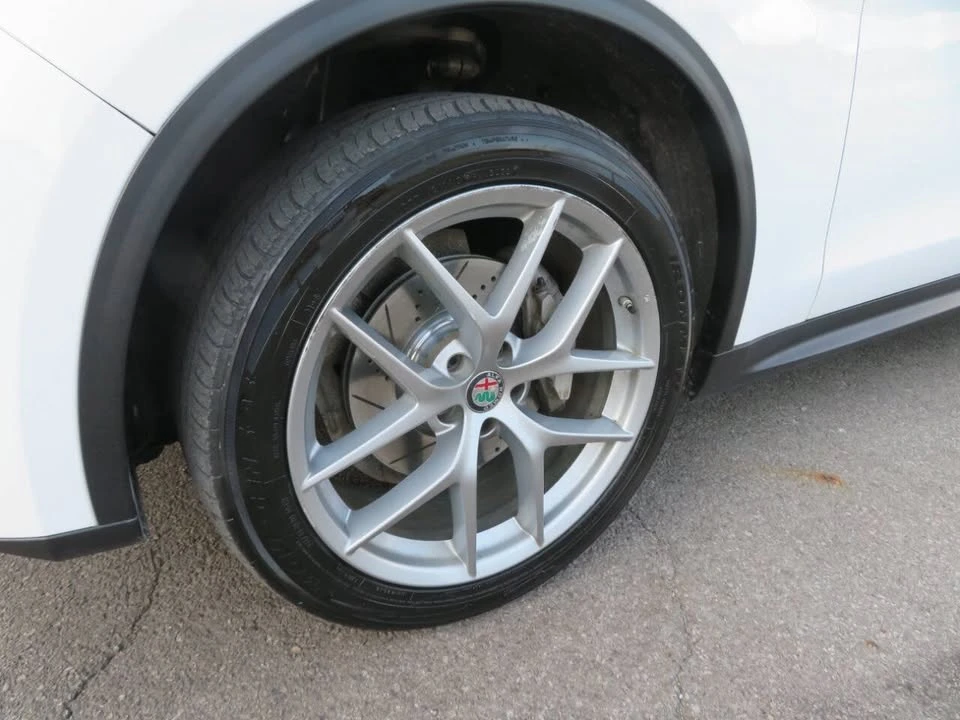 2018 Alfa Romeo Stelvio - Image 9 of 20