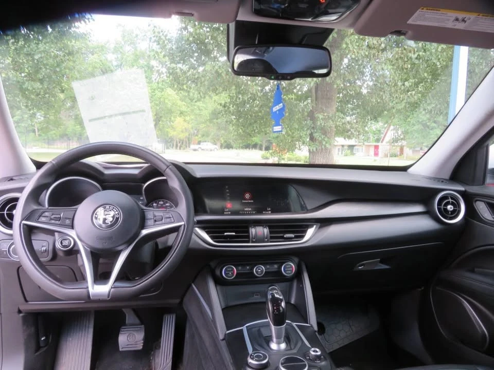 2018 Alfa Romeo Stelvio - Image 17 of 20