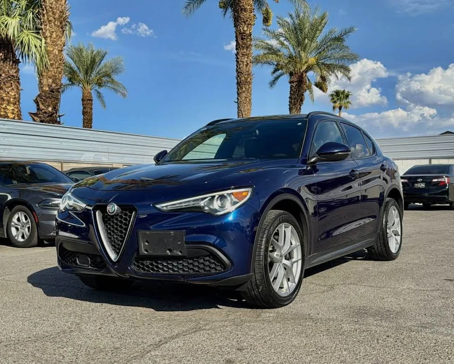 2018 Alfa Romeo Stelvio - Image 2 of 10