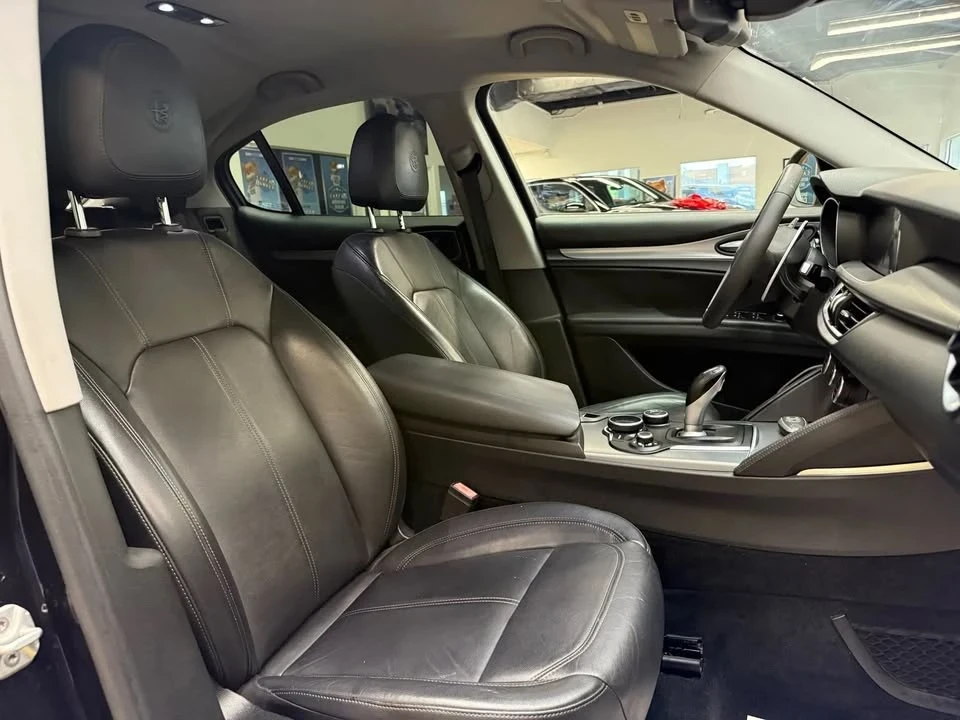2018 Alfa Romeo Stelvio - Image 17 of 20