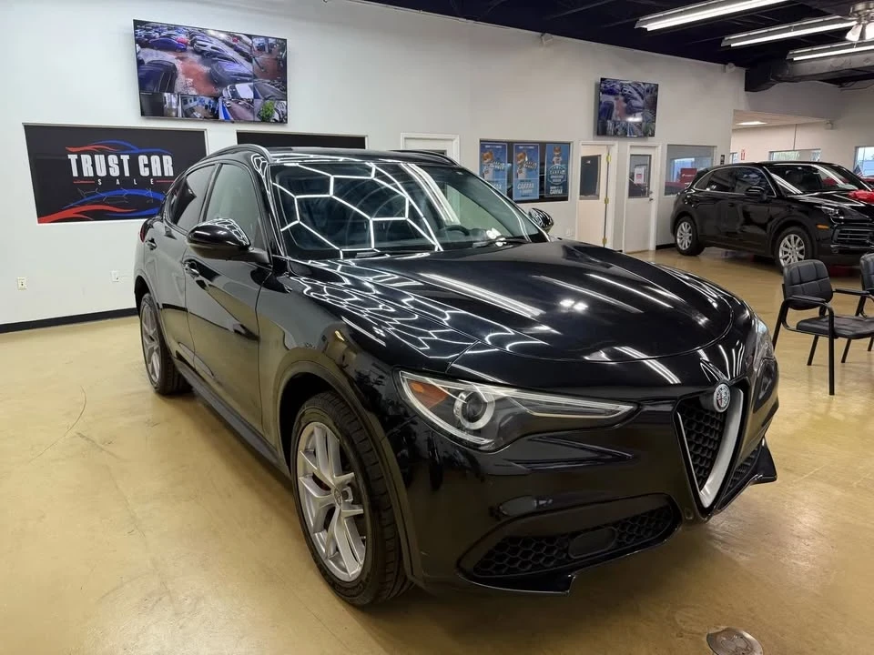 2018 Alfa Romeo Stelvio - Image 2 of 20