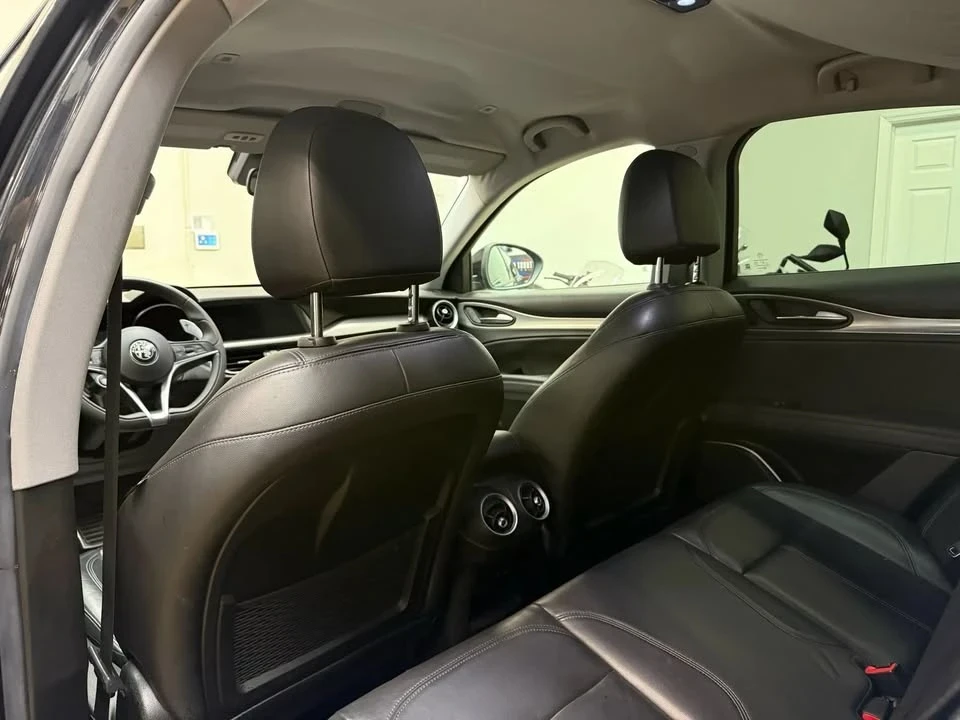 2018 Alfa Romeo Stelvio - Image 14 of 20
