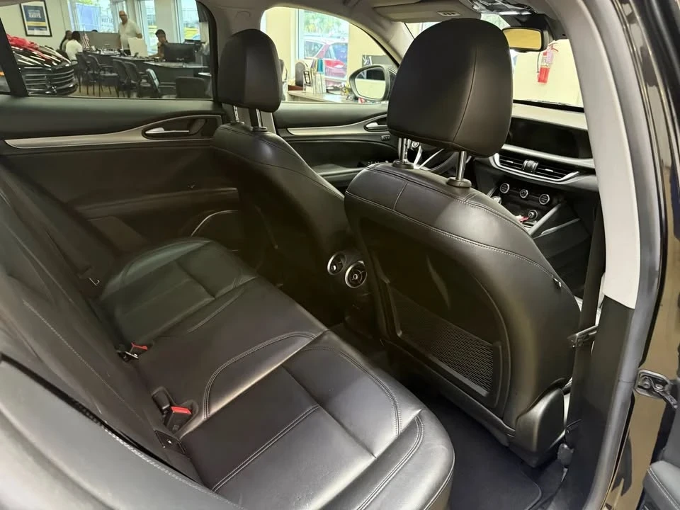 2018 Alfa Romeo Stelvio - Image 15 of 20