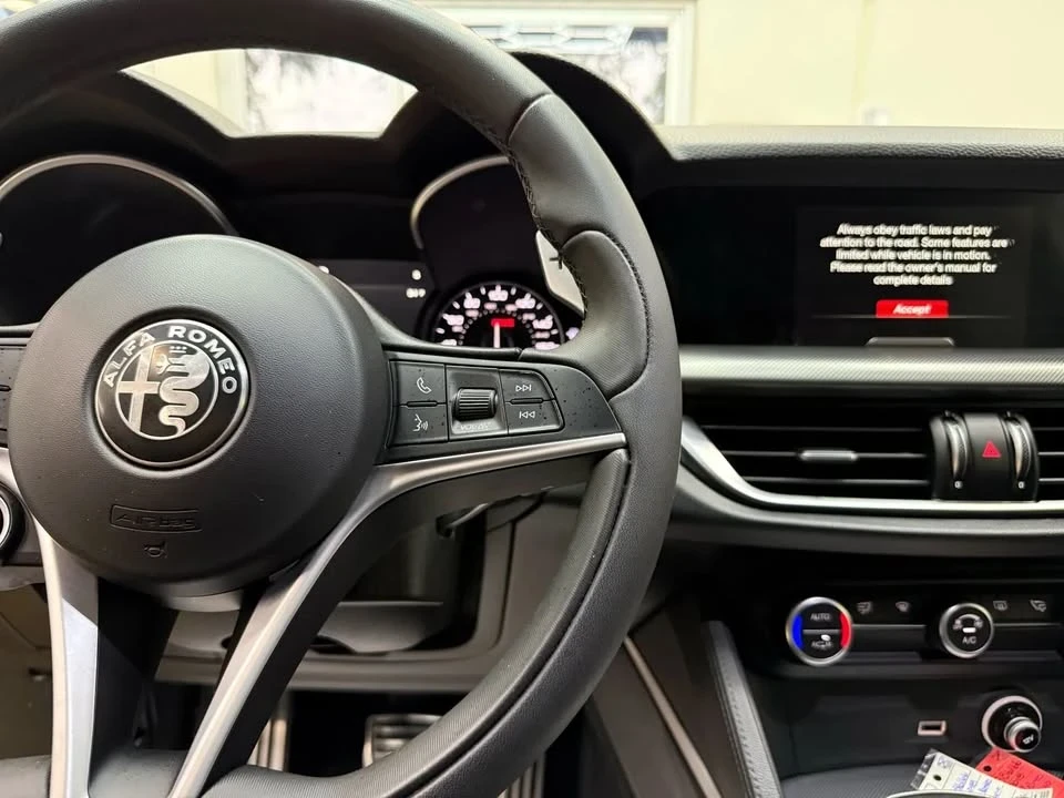 2018 Alfa Romeo Stelvio - Image 10 of 20