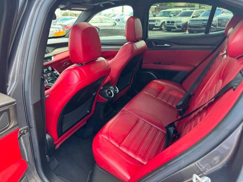 2018 Alfa Romeo Stelvio - Image 15 of 20