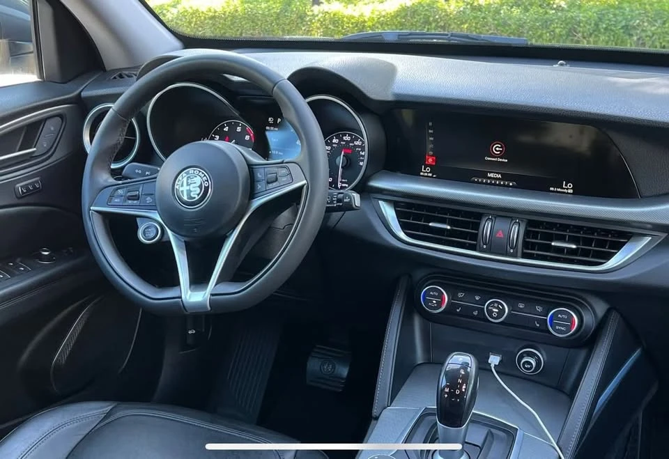 2018 Alfa Romeo Stelvio - Image 2 of 9