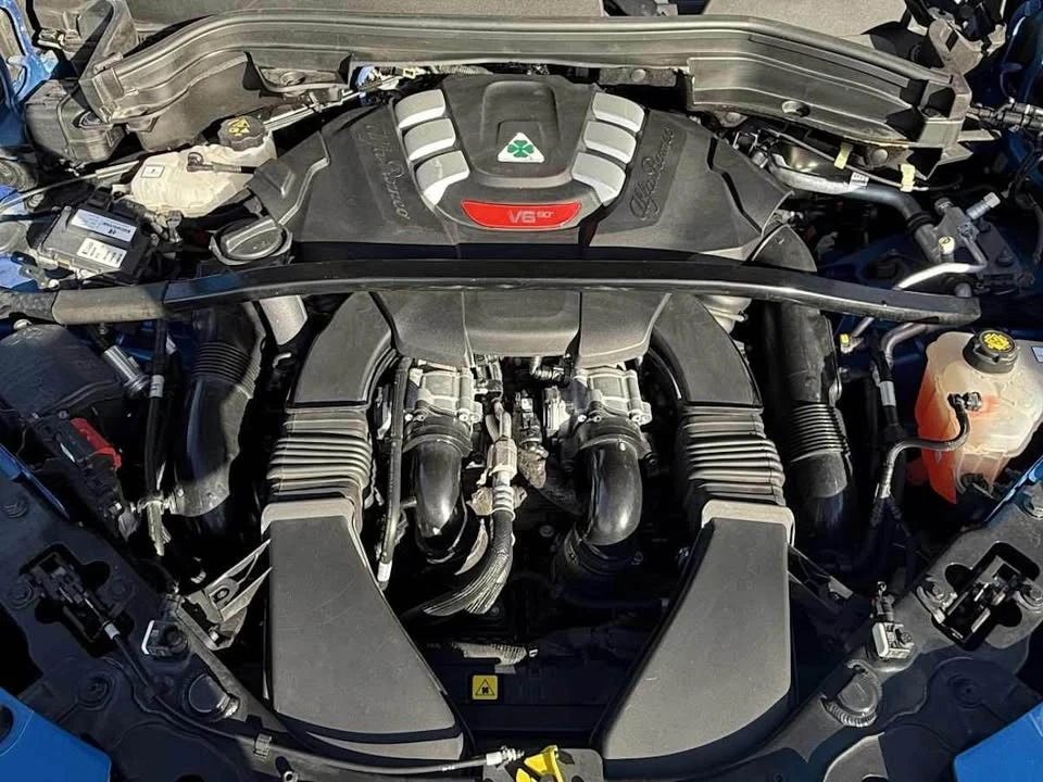 2018 Alfa Romeo Stelvio - Image 6 of 11