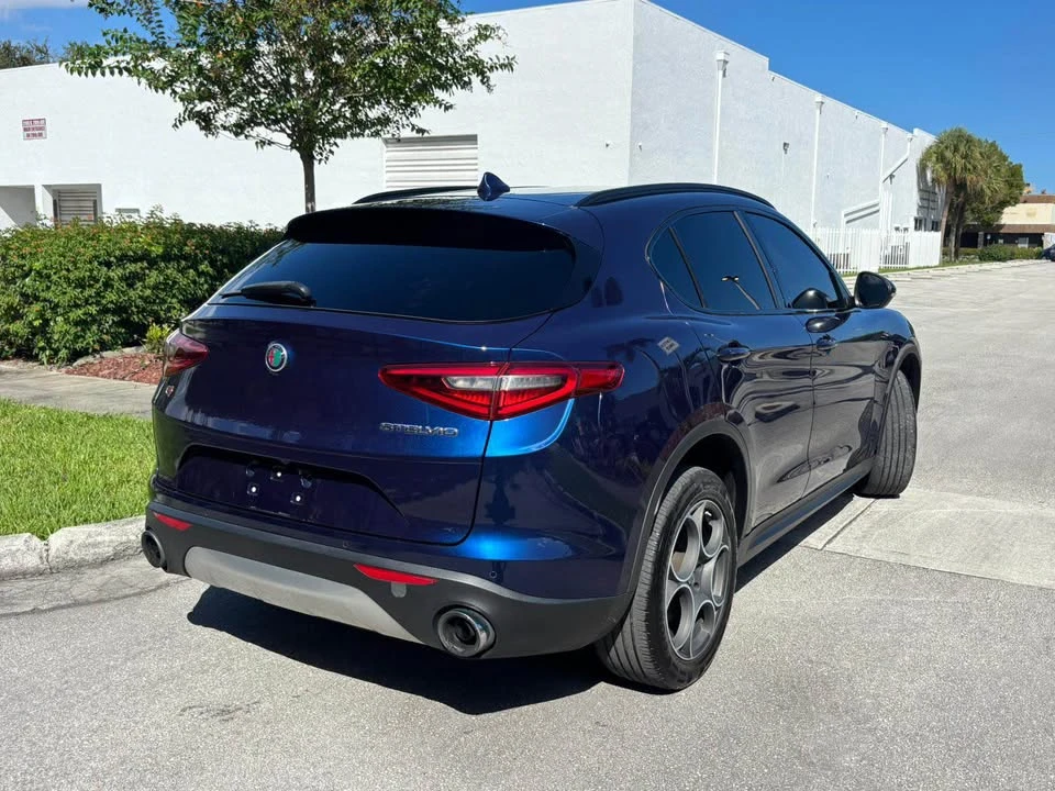 2018 Alfa Romeo Stelvio - Image 5 of 17