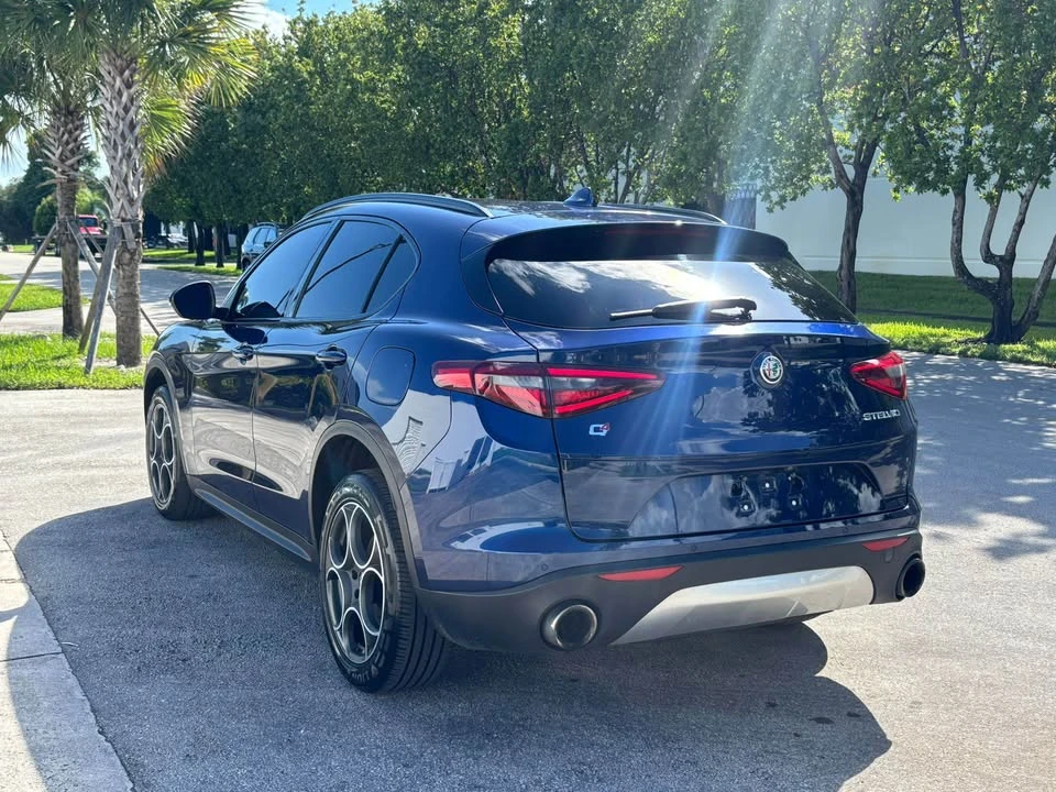 2018 Alfa Romeo Stelvio - Image 12 of 17