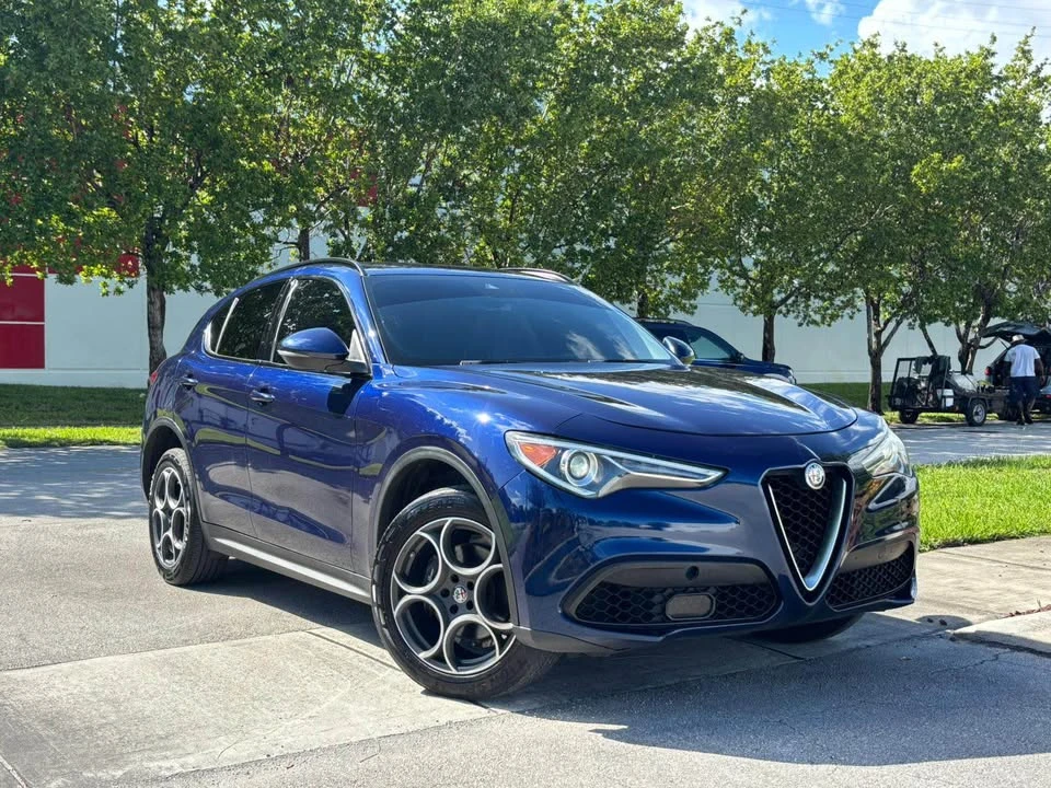 2018 Alfa Romeo Stelvio - Image 2 of 17