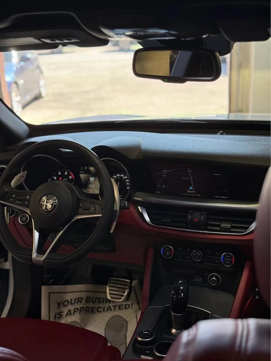 2018 Alfa Romeo Stelvio - Image 10 of 20