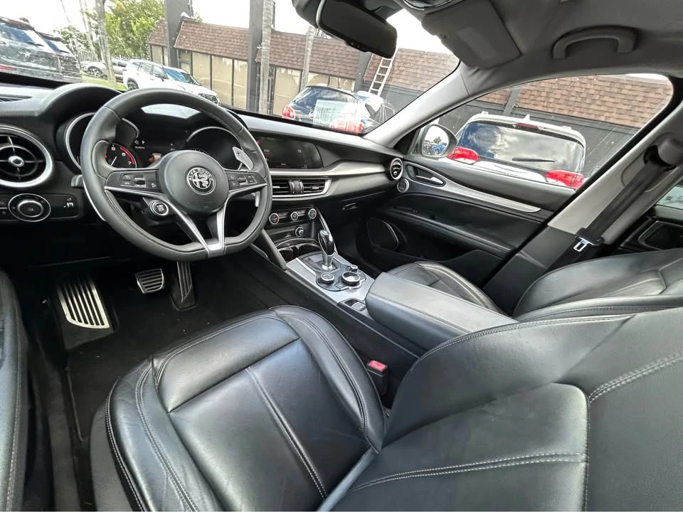 2018 Alfa Romeo Stelvio - Image 6 of 12