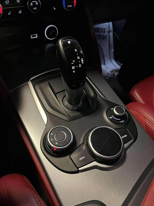 2018 Alfa Romeo Stelvio - Image 13 of 14