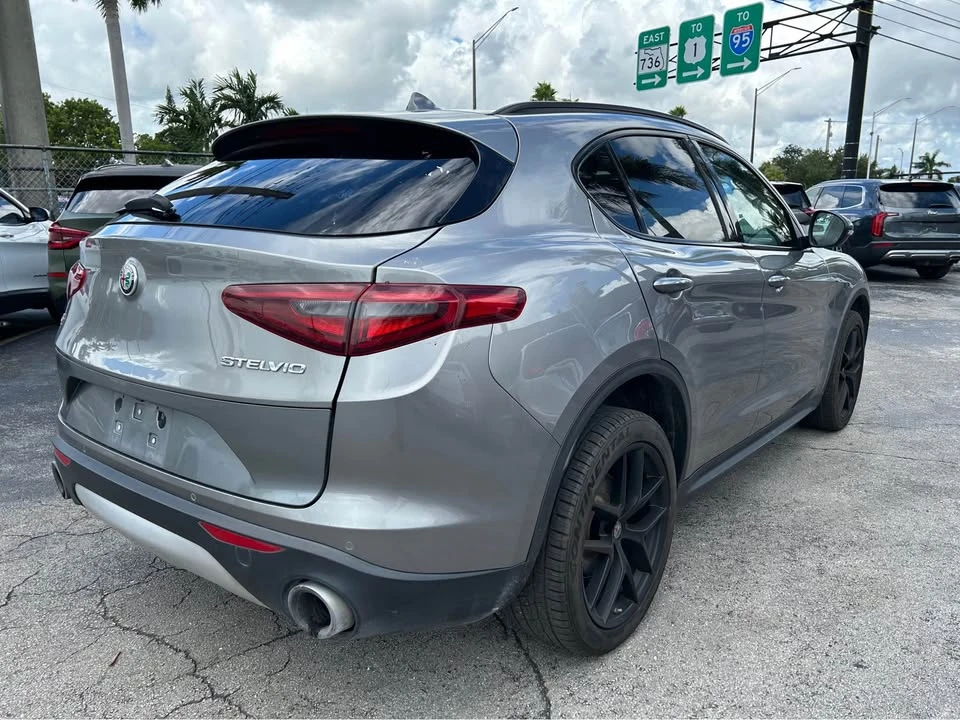 2018 Alfa Romeo Stelvio - Image 4 of 12