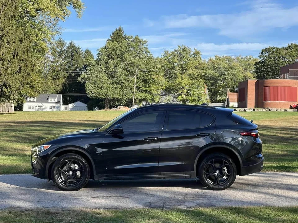 2018 Alfa Romeo Stelvio - Image 2 of 20