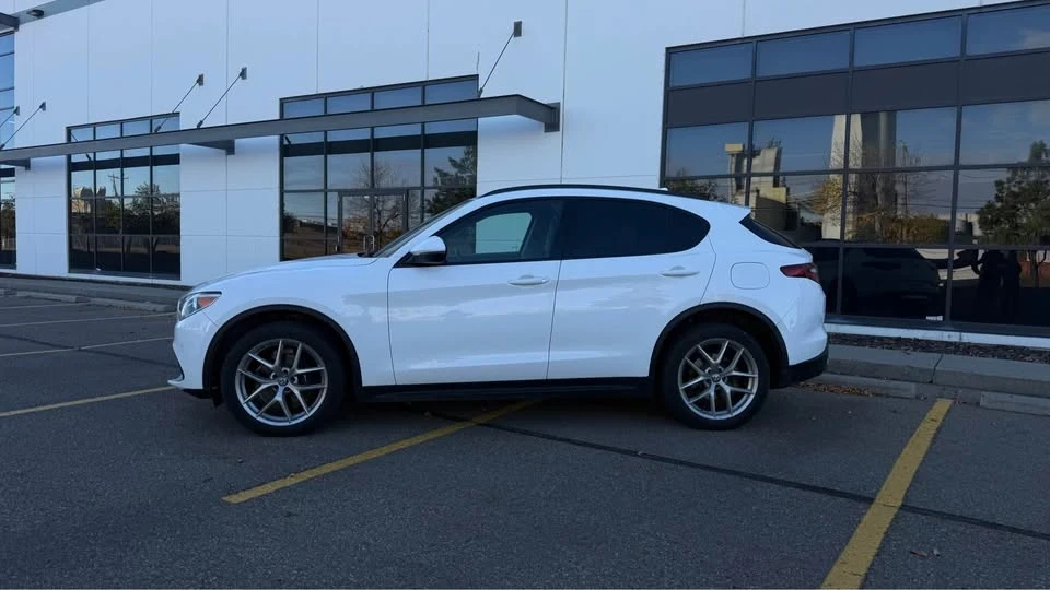 2018 Alfa Romeo Stelvio - Image 2 of 12