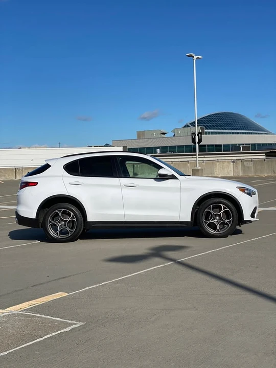 2018 Alfa Romeo Stelvio - Image 9 of 19