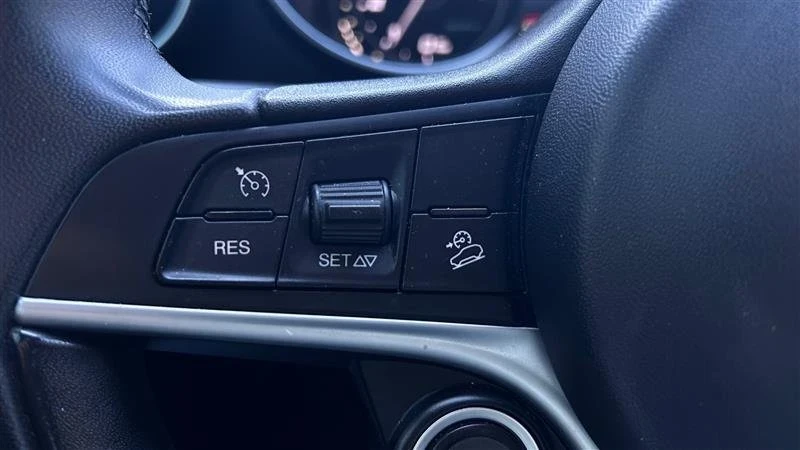 2018 Alfa Romeo Stelvio - Image 8 of 17