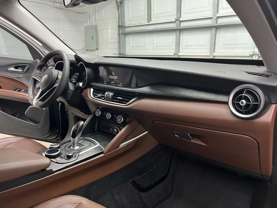 2018 Alfa Romeo Stelvio - Image 14 of 20