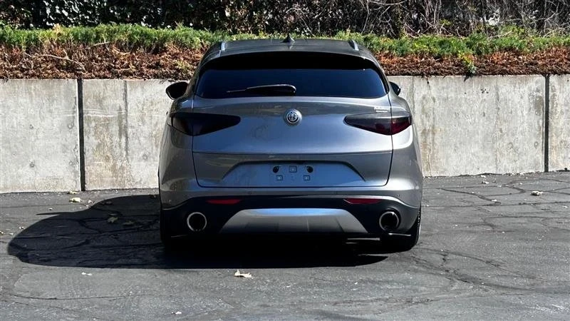 2018 Alfa Romeo Stelvio - Image 2 of 17