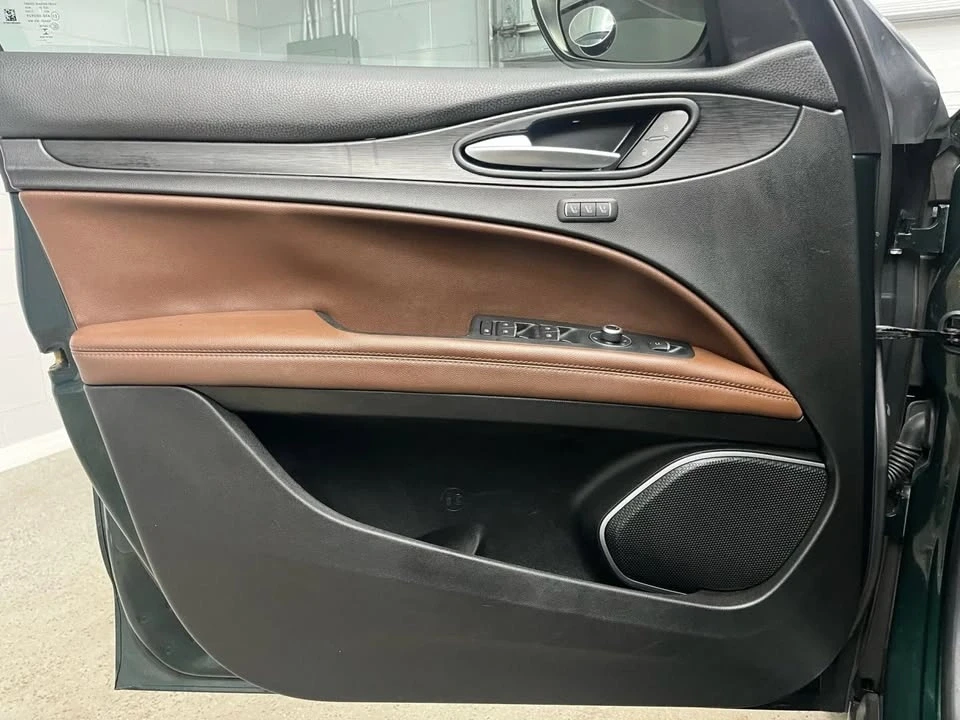 2018 Alfa Romeo Stelvio - Image 11 of 20
