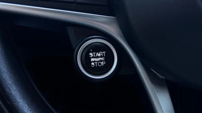 2018 Alfa Romeo Stelvio - Image 12 of 17