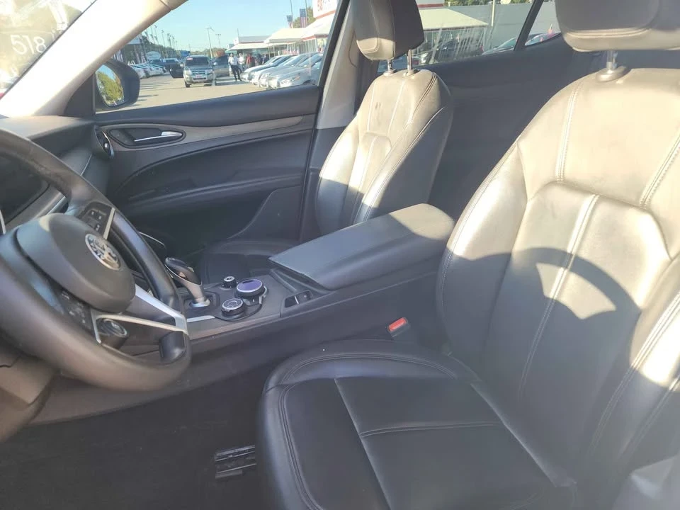 2018 Alfa Romeo Stelvio - Image 13 of 18