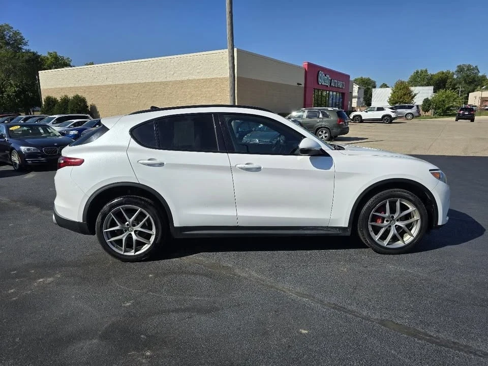 2018 Alfa Romeo Stelvio - Image 7 of 20