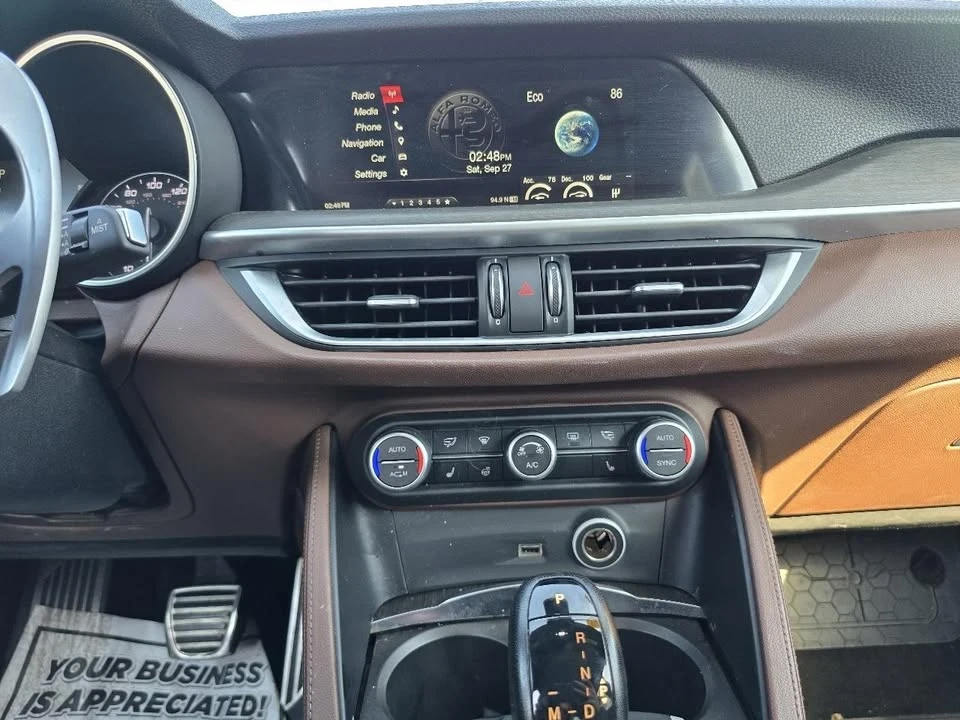 2018 Alfa Romeo Stelvio - Image 17 of 20