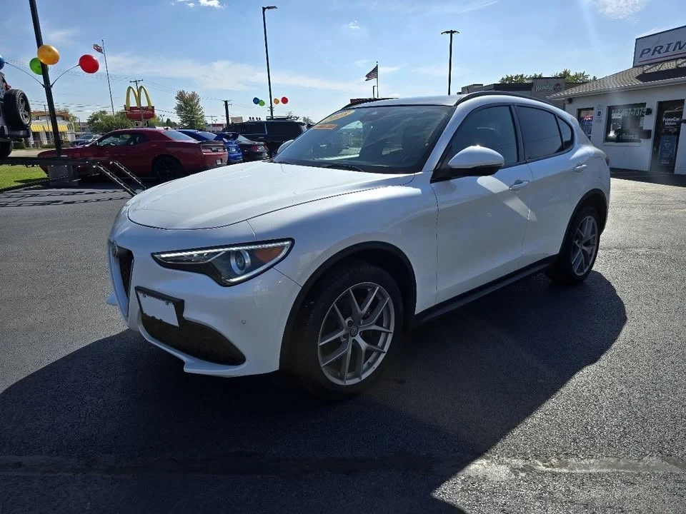 2018 Alfa Romeo Stelvio - Image 2 of 20