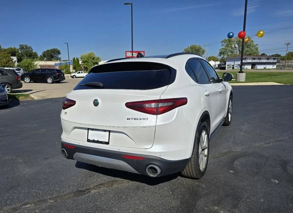 2018 Alfa Romeo Stelvio - Image 9 of 20