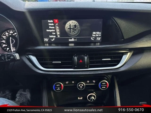 2018 Alfa Romeo Stelvio - Image 15 of 19