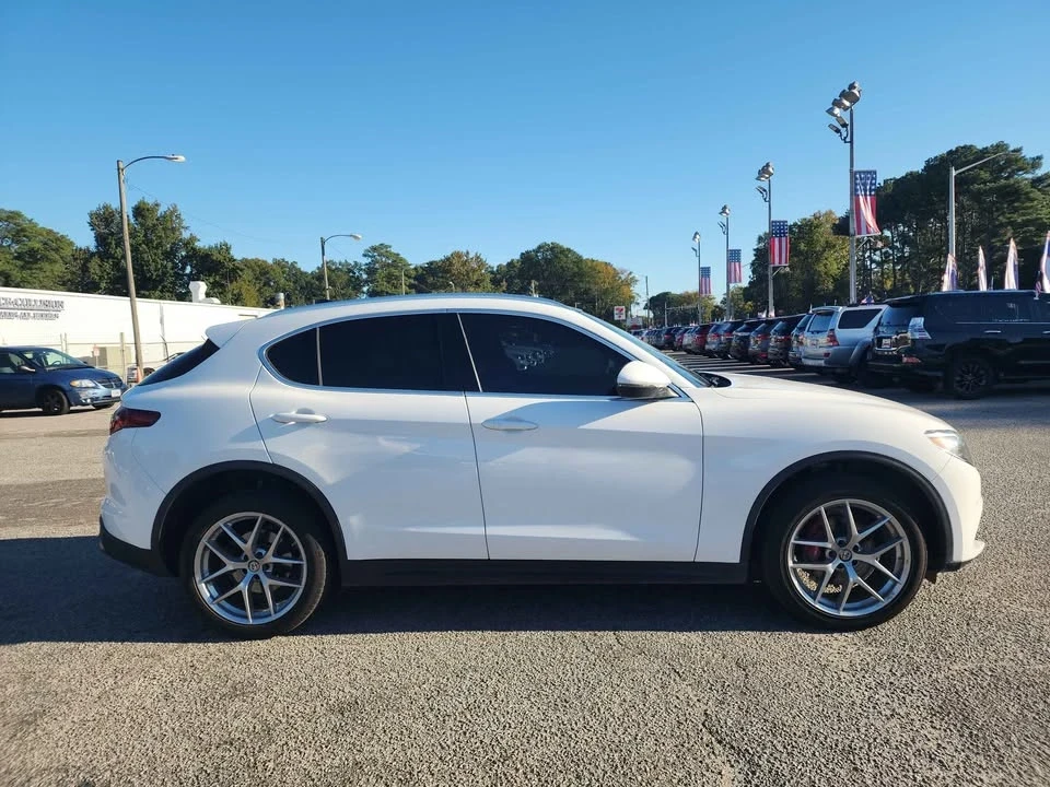 2018 Alfa Romeo Stelvio - Image 5 of 18
