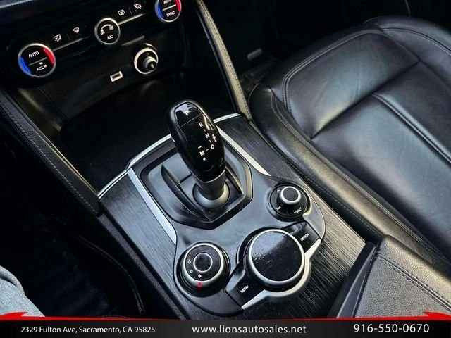 2018 Alfa Romeo Stelvio - Image 18 of 19