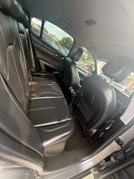2018 Alfa Romeo Stelvio - Image 12 of 19