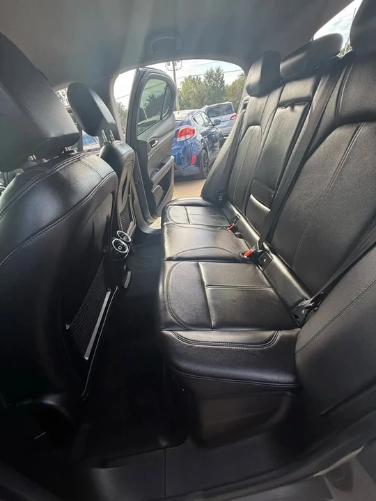 2018 Alfa Romeo Stelvio - Image 11 of 19